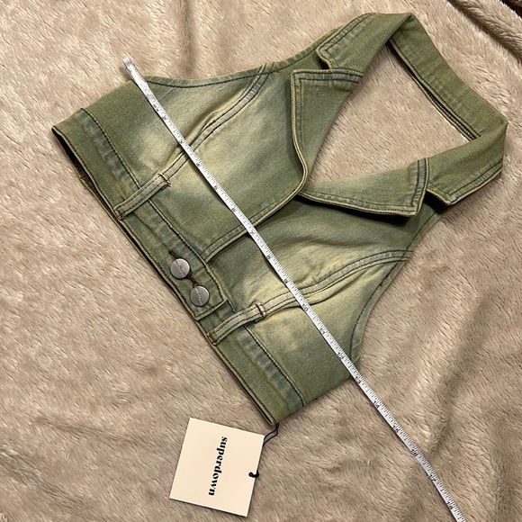 SUPERDOWN Revolve Cindy Halter Top - Picture 3 of 3